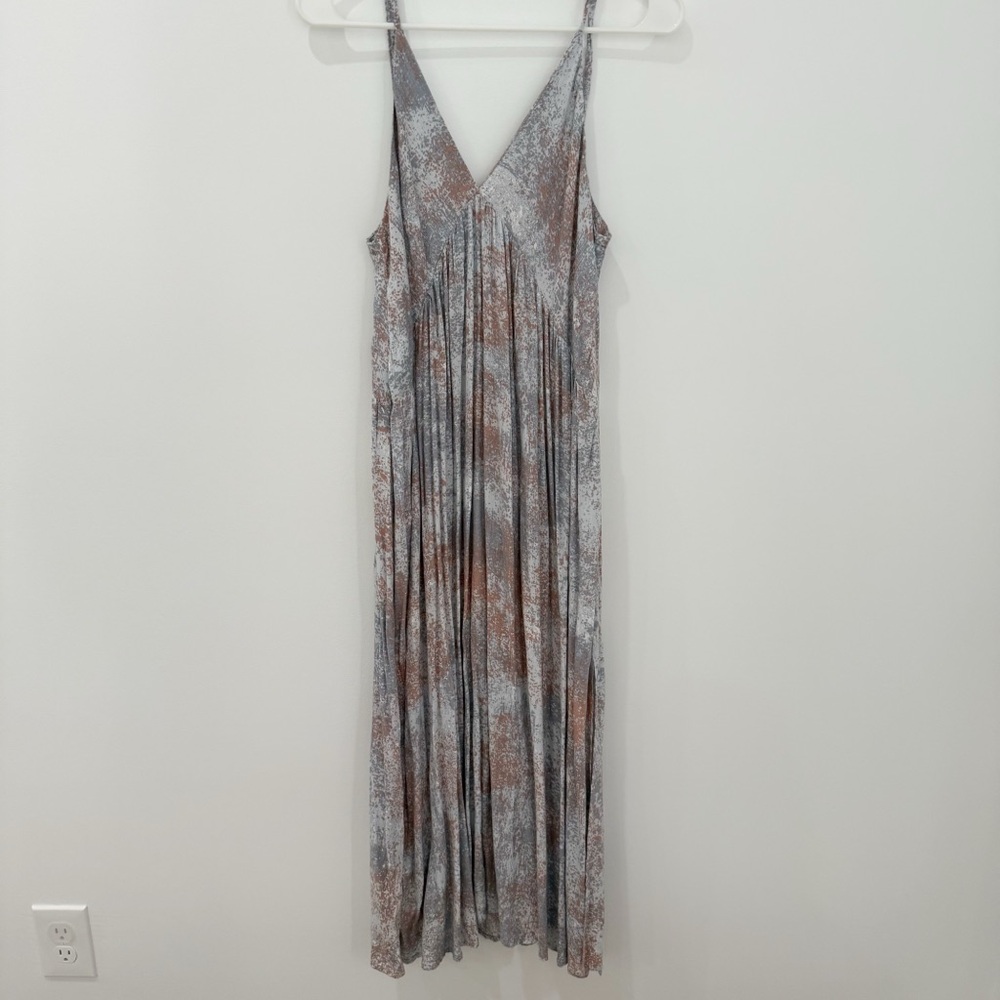 Flowy midi dress